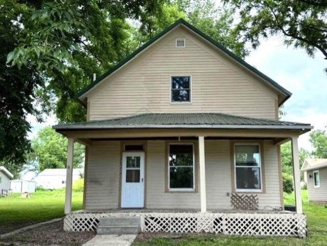 Photo of 906 10th St. Springfield, SD