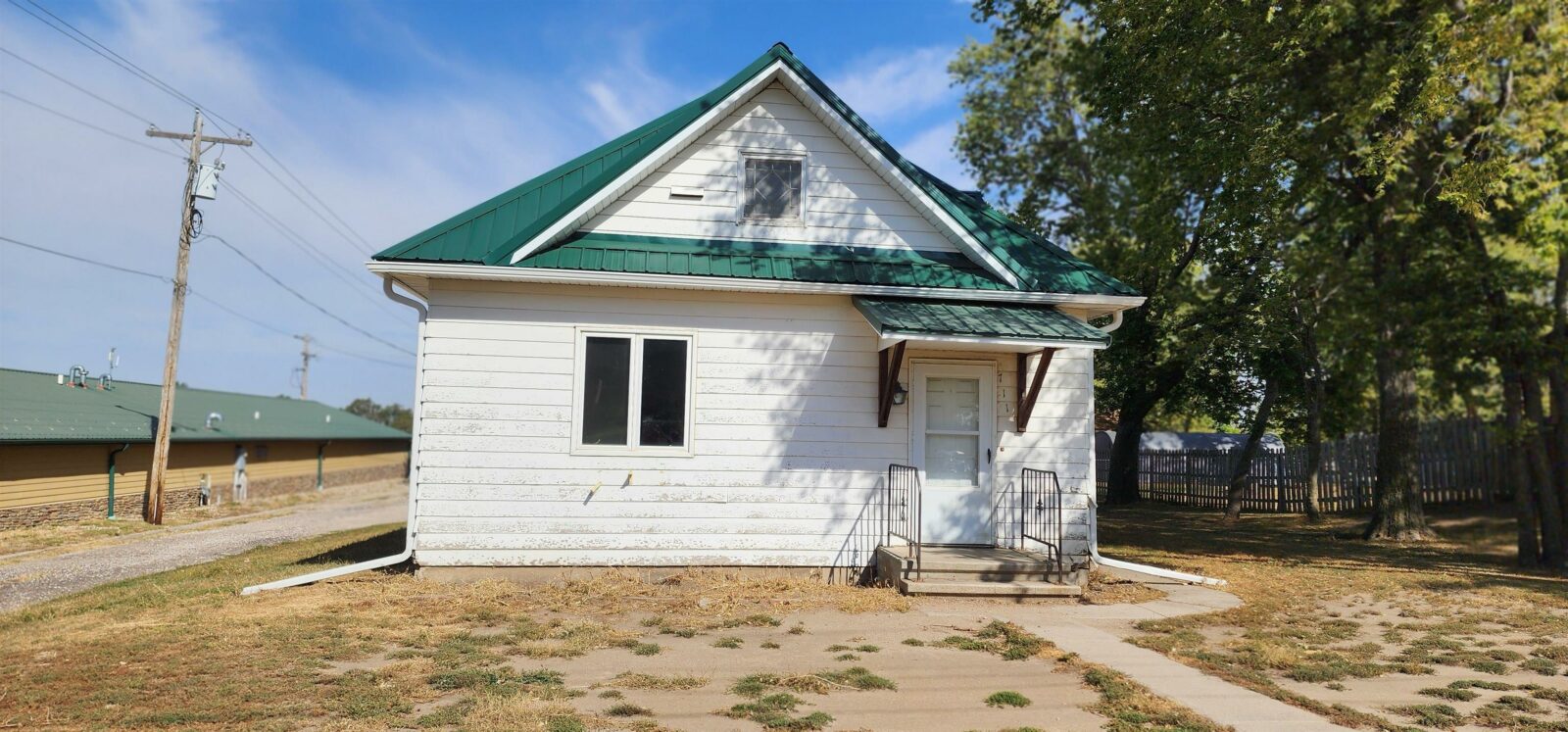 711 W Harold St Crofton, NE Kaye O'Neal Connection