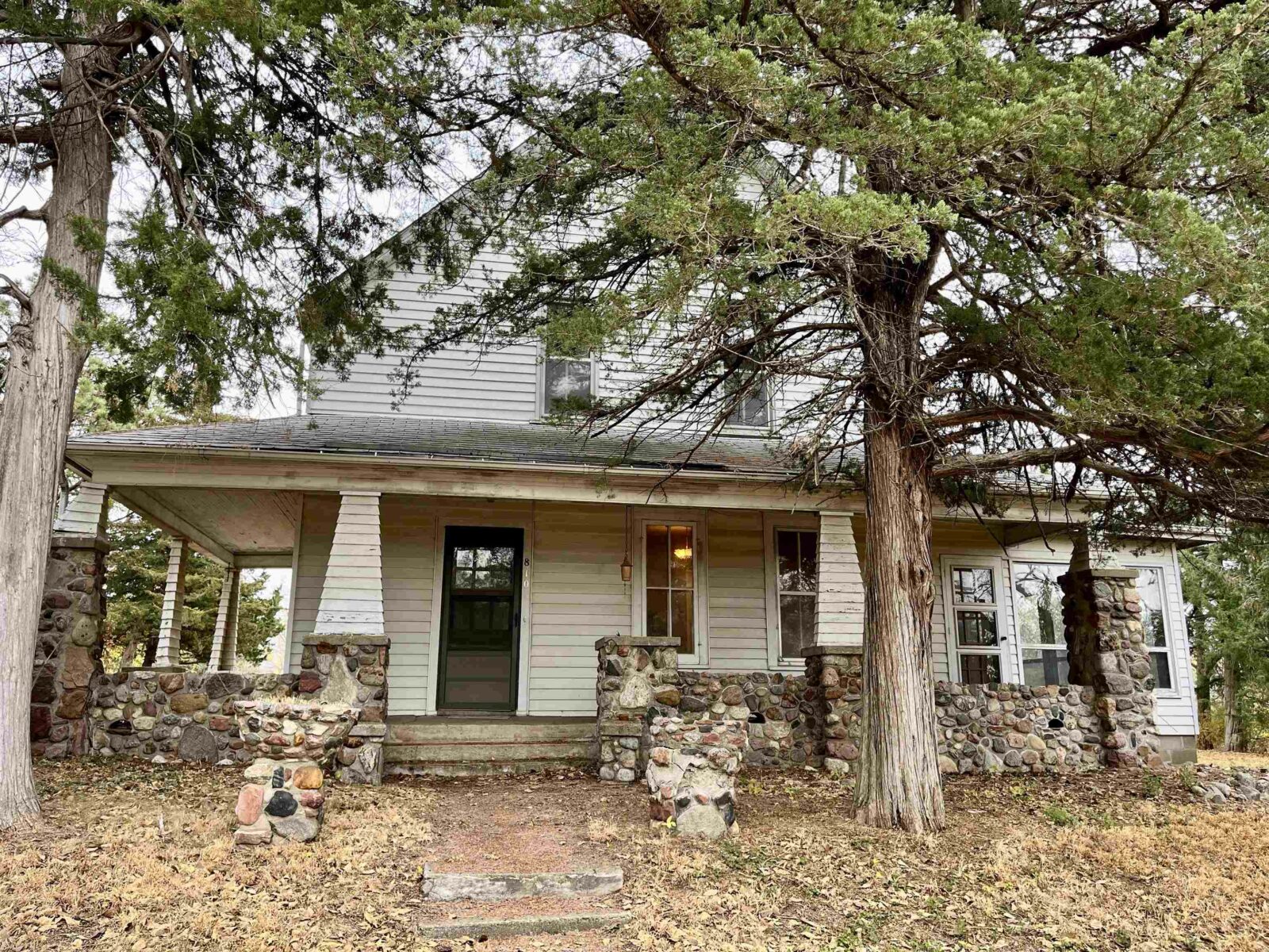 Photo of 810 Pine St Yankton, SD