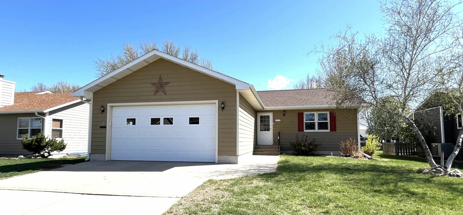 Photo of 640 Augusta Circle Yankton, SD