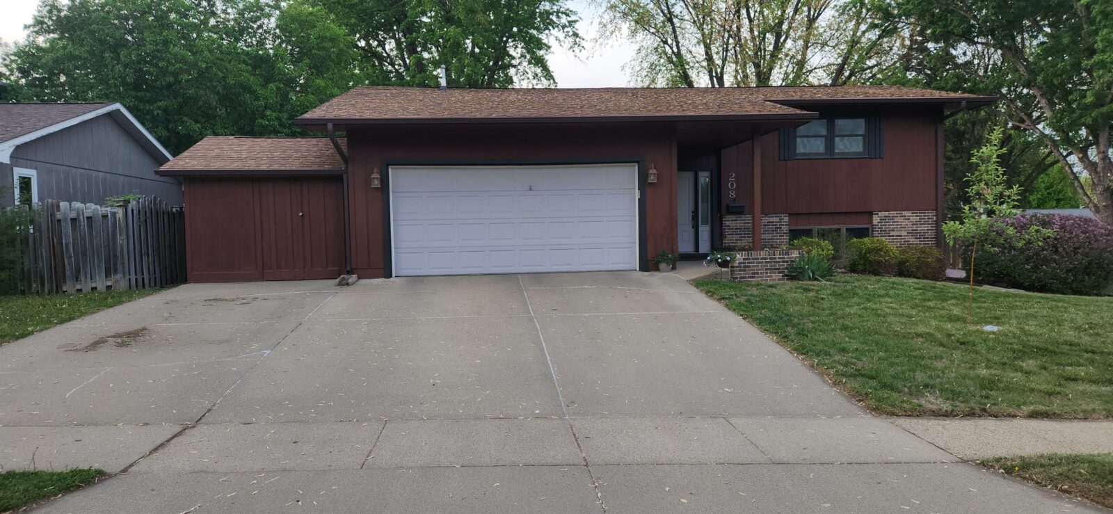 Photo of 208 E 23rd St. Yankton, SD