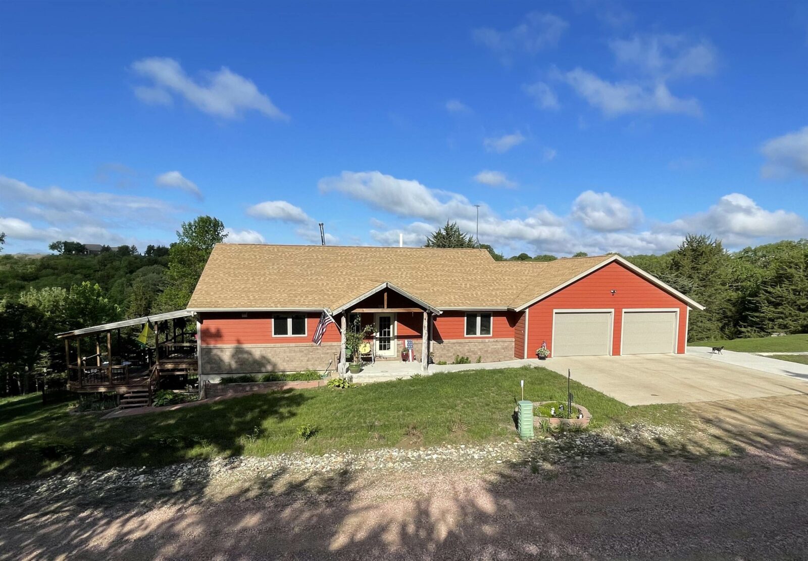 Photo of 335 Hidden Hollow Dr. Yankton, SD