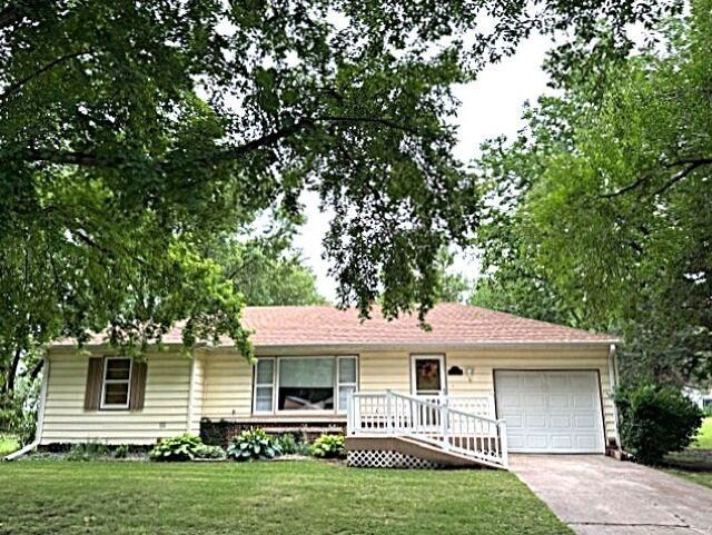 Photo of 1204 Maple St. Tyndall, SD
