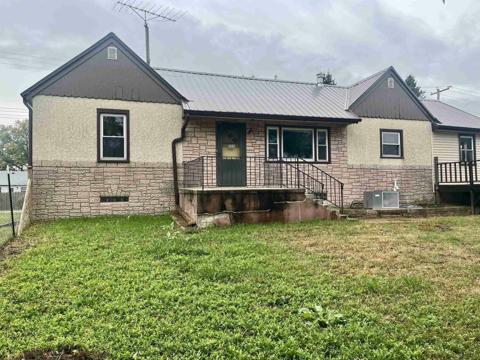 Photo of 301 State St Creighton, NE