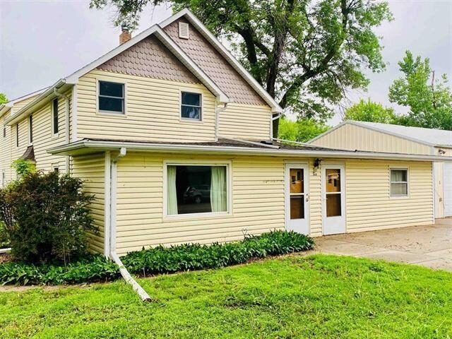 Photo of 909 11th Street Springfield, SD