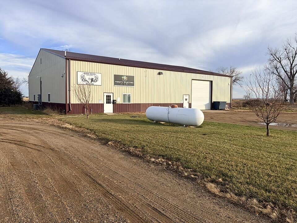 Photo of 651 E US Hwy 18 Menno, SD