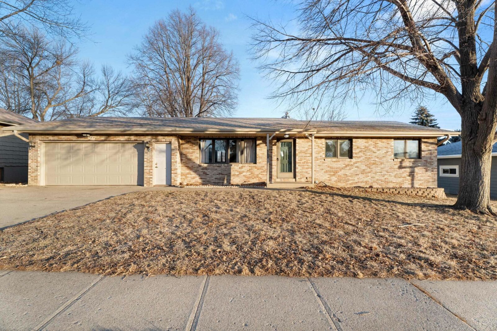 Photo of 704 E 21st St Yankton, SD