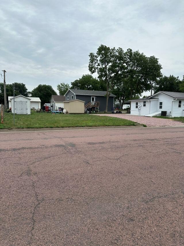 Photo of 1100 Burleigh St Yankton, SD
