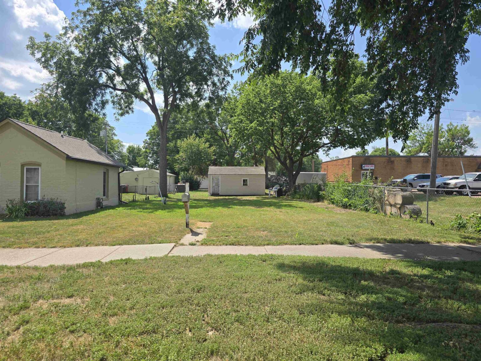 Photo of 715 Douglas Ave Yankton, SD