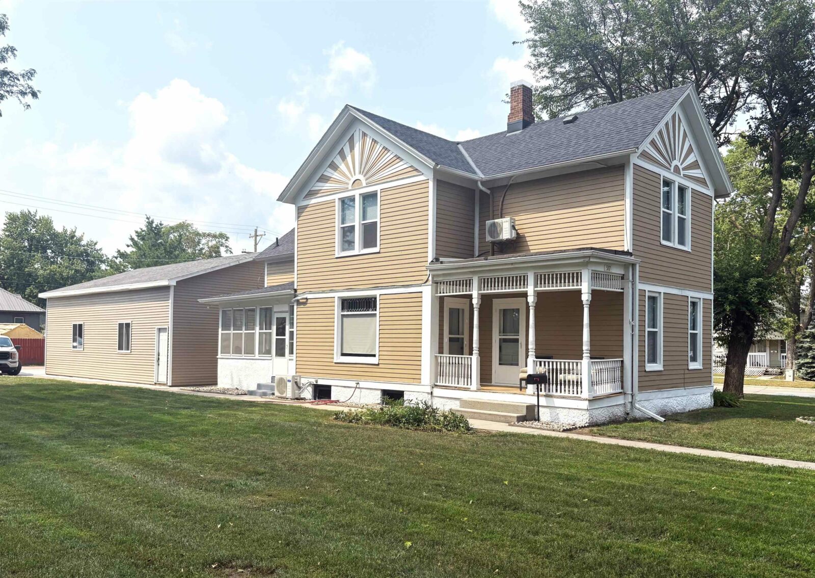 Photo of 517 Cedar St Yankton, SD