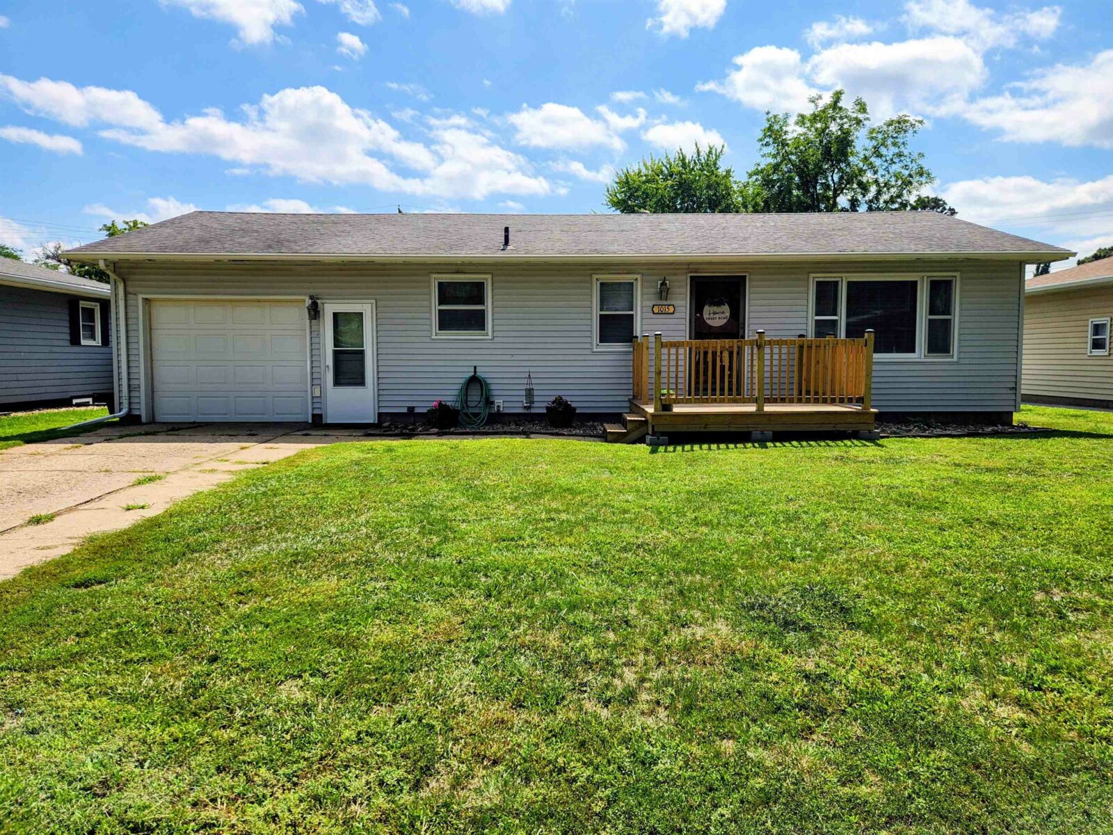 Photo of 1015 E 12th Yankton, SD