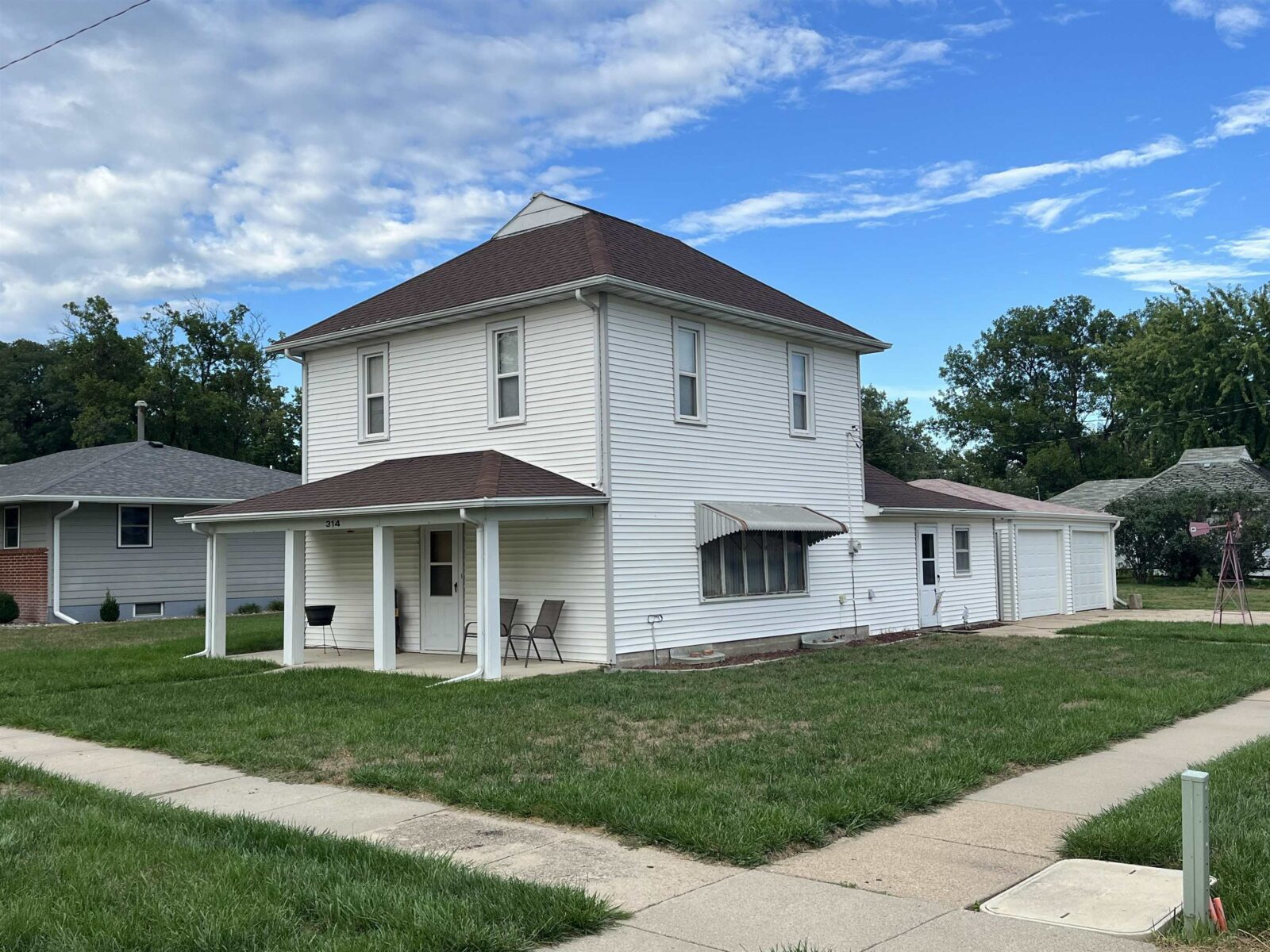 Photo of 314 S 1st St. Bloomfield, NE