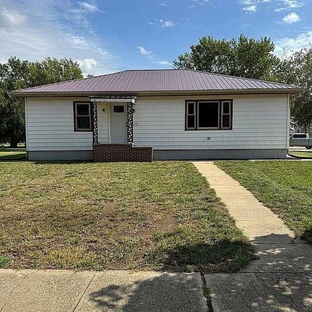 Photo of 1101 Main St. Tyndall, SD
